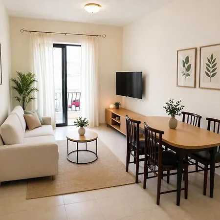 Appartement Modern 2 Bedroom With Balcony Near The Sea