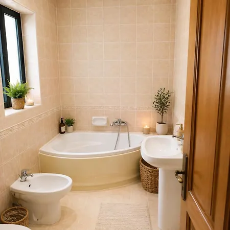 Modern 2 Bedroom With Balcony Near The Sea * St. Paul's Bay